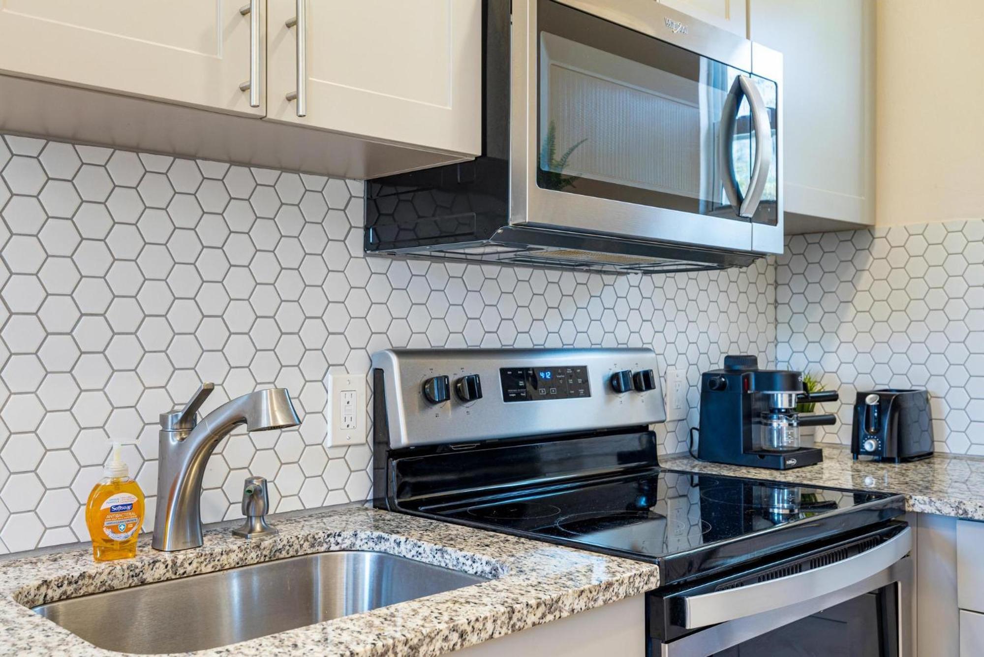 Peaceful Urban Escape Close To Las Olas & Beach Форт Лодърдейл Екстериор снимка